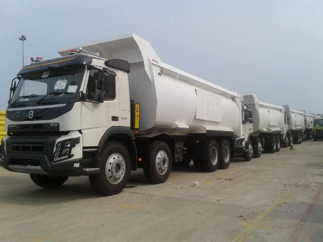 Penyerahan Unit Mobil Pelanggan