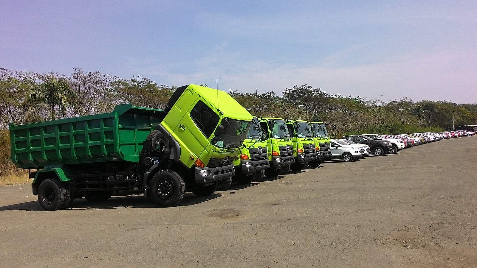 Pemuatan Kendaraan ke Car Carrier